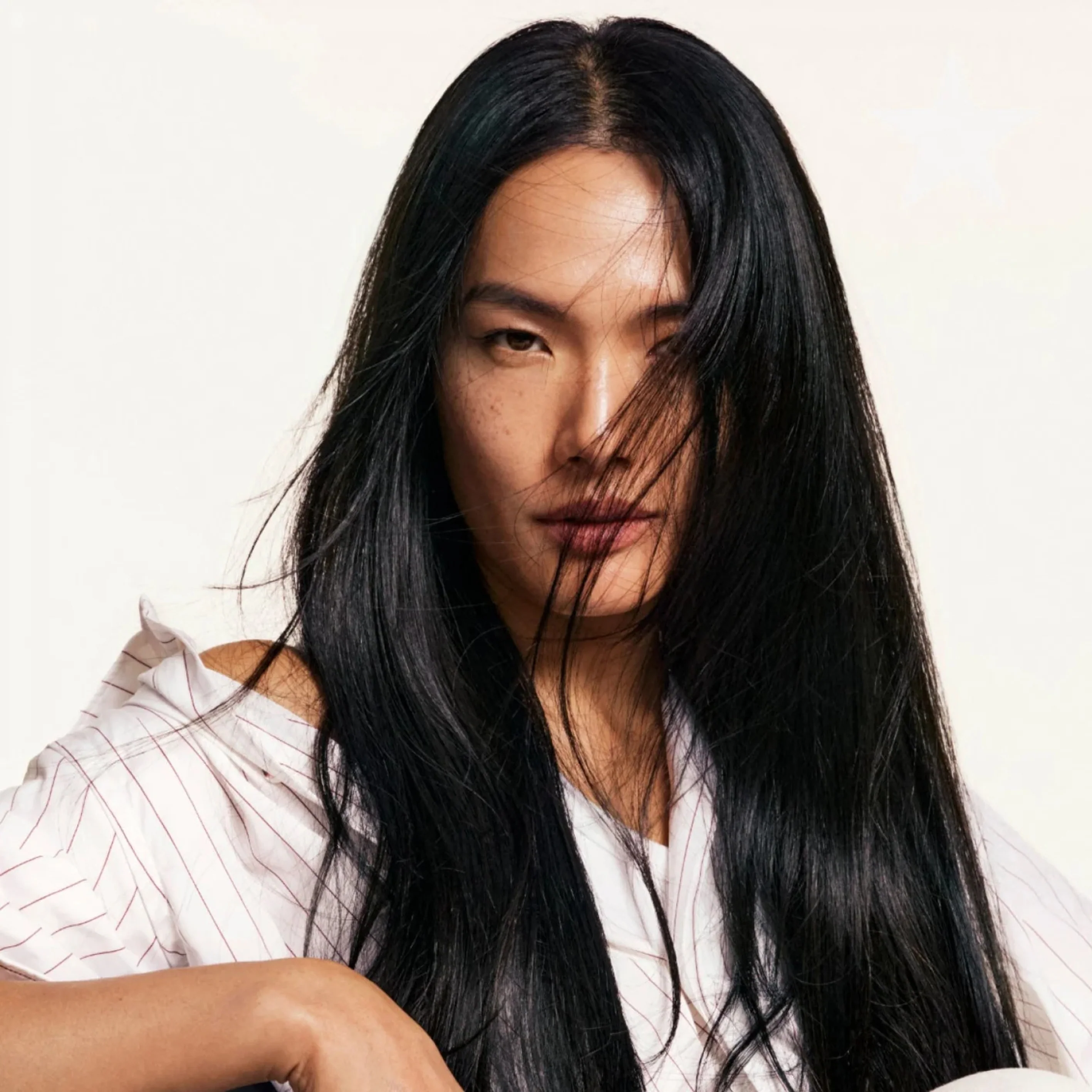 Olaplex No.4 Bond Maintenance Shampoo 250ml - Image 4